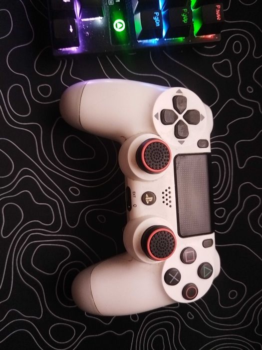 Геймпад от PS4 дуалшок