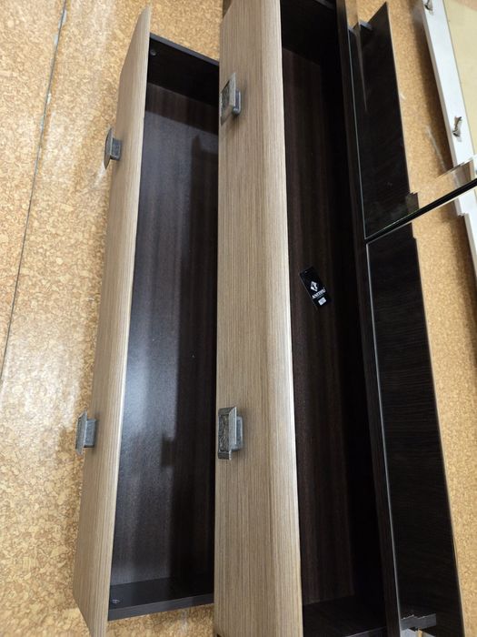 Продам шкаф распашной