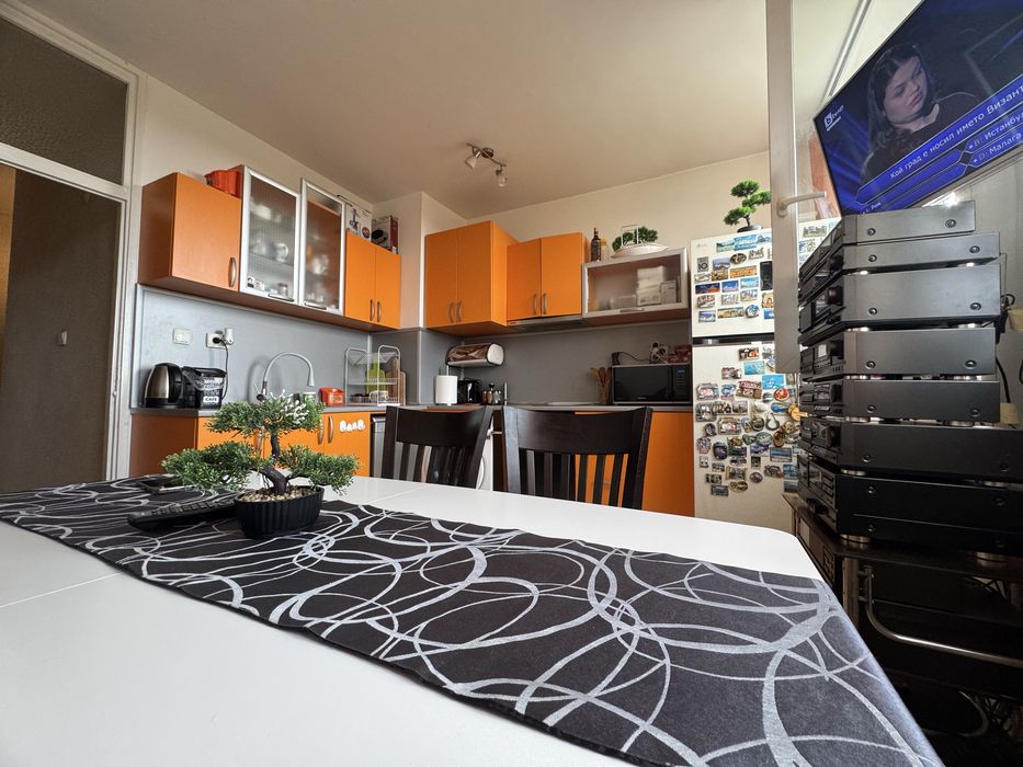 Продава се Двустаен апартамент в Плевен, Мара Денчева - 65 кв.м за 2000 €/кв.м - Снимка #16