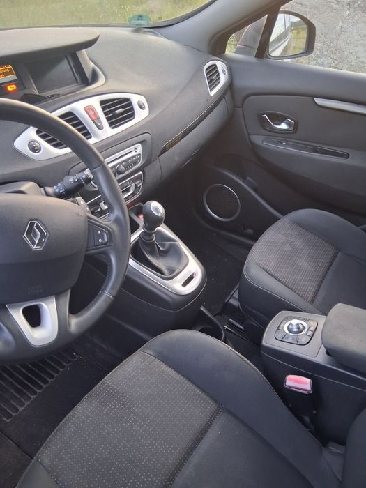 RENAULT Scenic 2010 — imagine 3