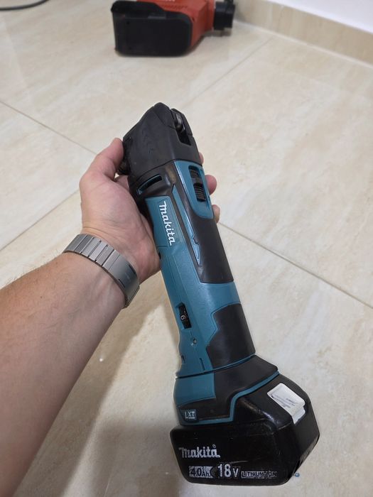 Masina multifuncțională multicutter Makita DTM51