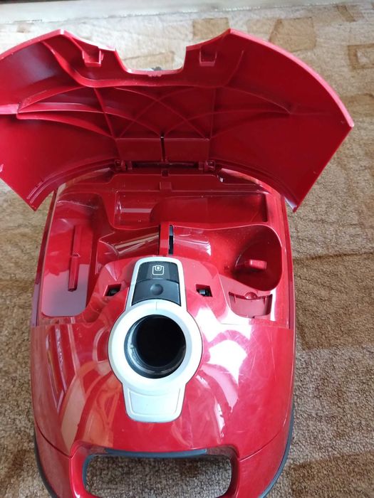 Прахосмукачка Miele Complete C3 Excellenes Ecoline 800W