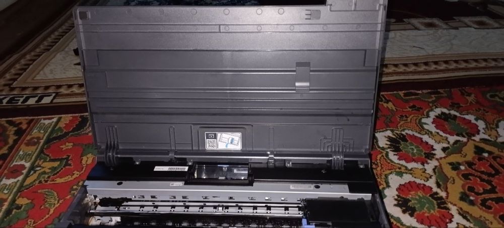 Epson L18050 A3 printer sotiladi xolati yangi