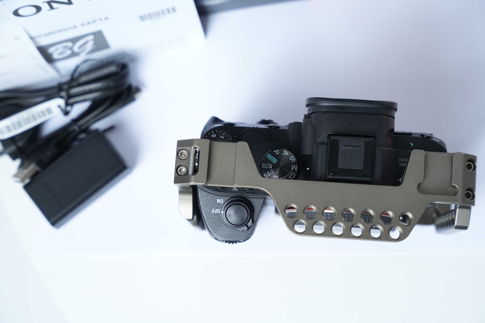 Продавам фотоапарат - Sony A7 III в идеално състояние