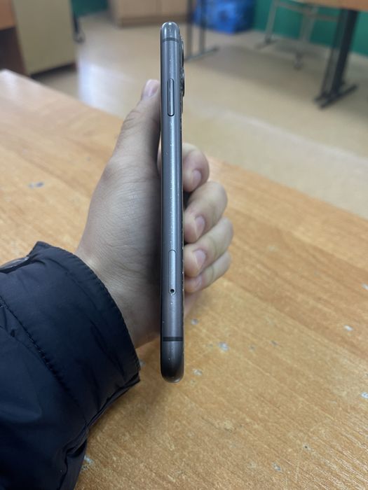 Продаю Iphone 11 128GB