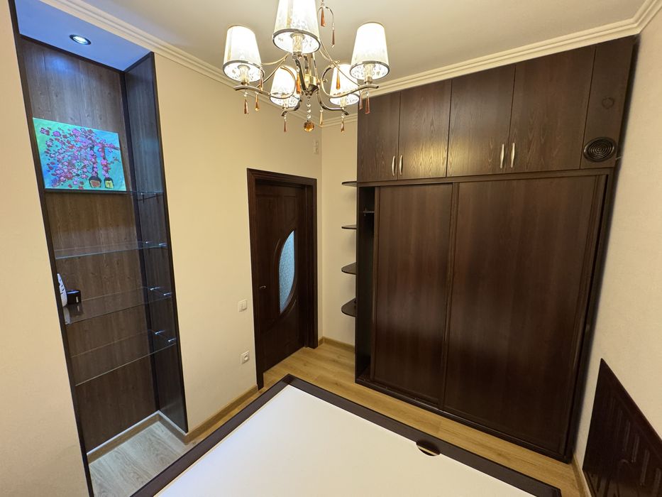 Сдаю свою 2х комнатную квартиру на м Ойбек