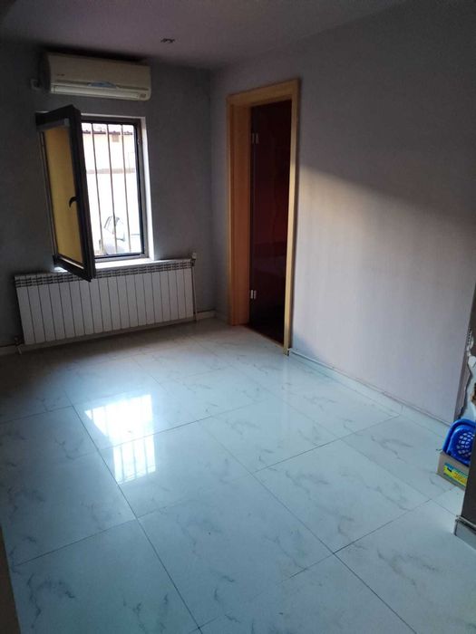 De vanzare apartament/spatiu comercial 3 camere