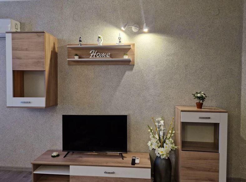 Дава се под наем Двустаен апартамент в Бургас, Сарафово - 65 кв.м за 433.5 € - Снимка #1