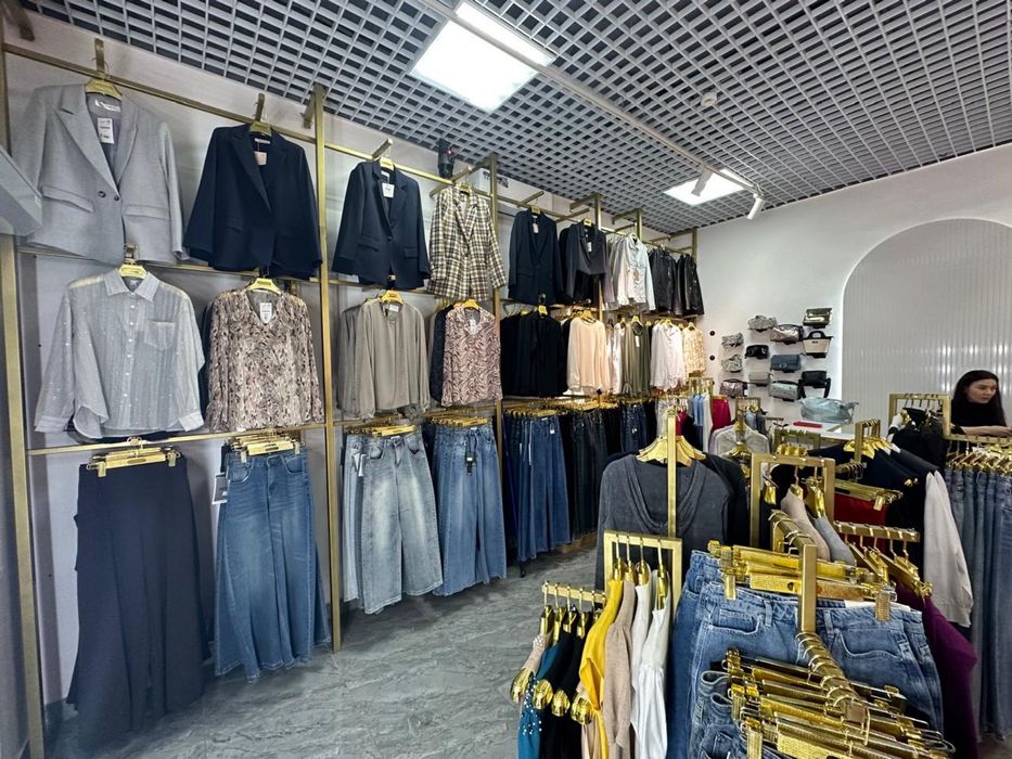 Продам бутик женской одежды