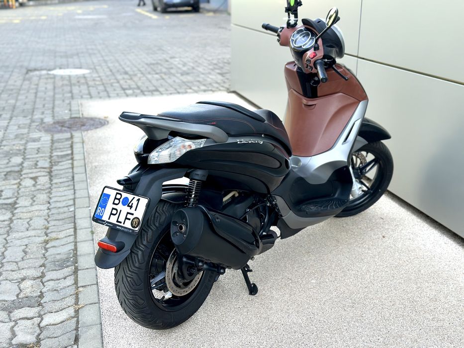 Piaggio -350cc-BEVERLY