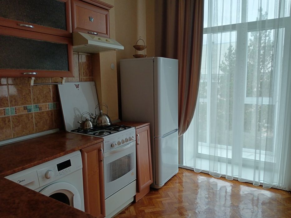 Сдам по суточно квартиру