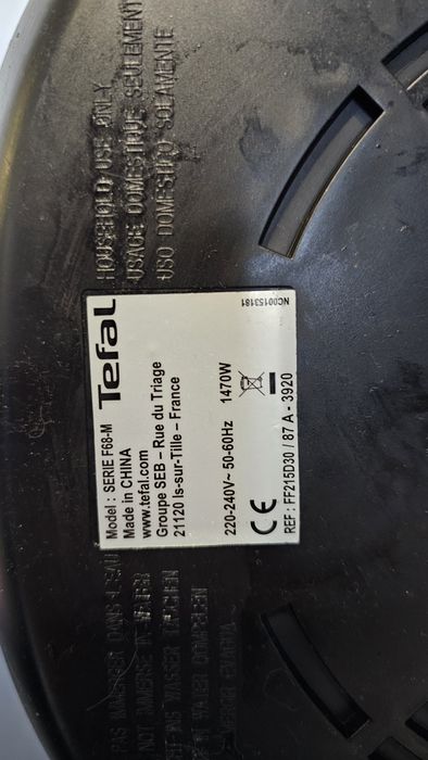 Friteuza Tefal foarte putin folosita