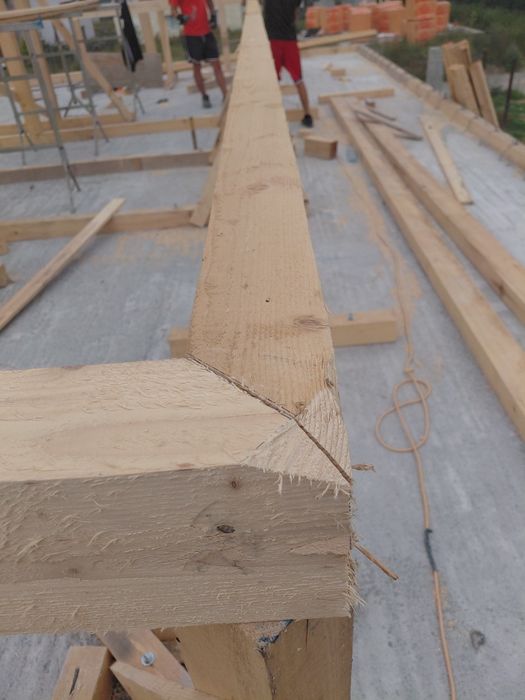 Acoperise , mansardari , tigla metalica si tigla ceramica , toata gama lucrarilor cu lemn