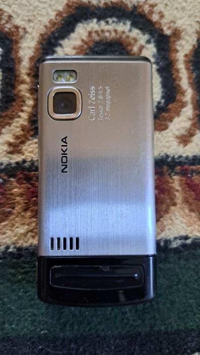 NOKIA 6500s yaxshi xolatda