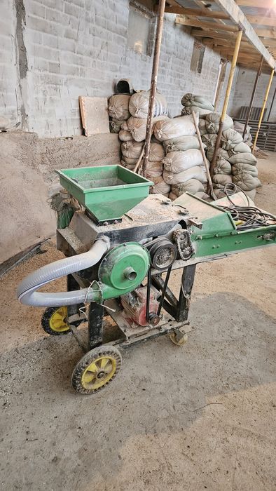 Продам дробилку для зерна