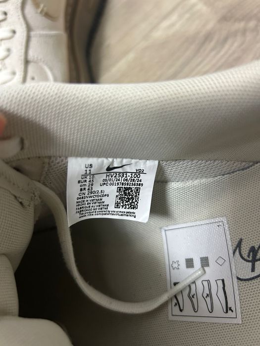 Adidasi Nike air force 1 Luxe marimea 45