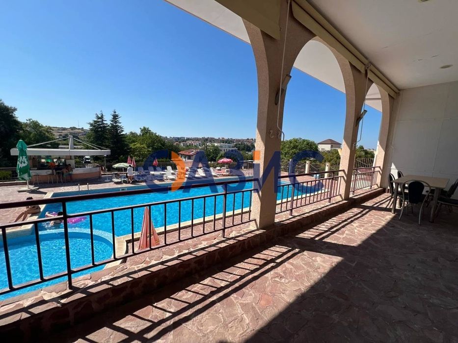 Продава се Тристаен апартамент в Созопол - 124 кв.м за 823 €/кв.м - Снимка #6