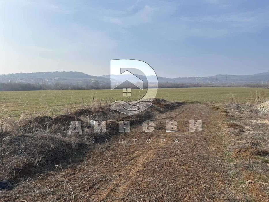 Парцел в Железник