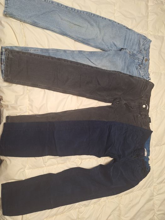 Pantaloni blugi băieți 9-10 ani, mar. 140