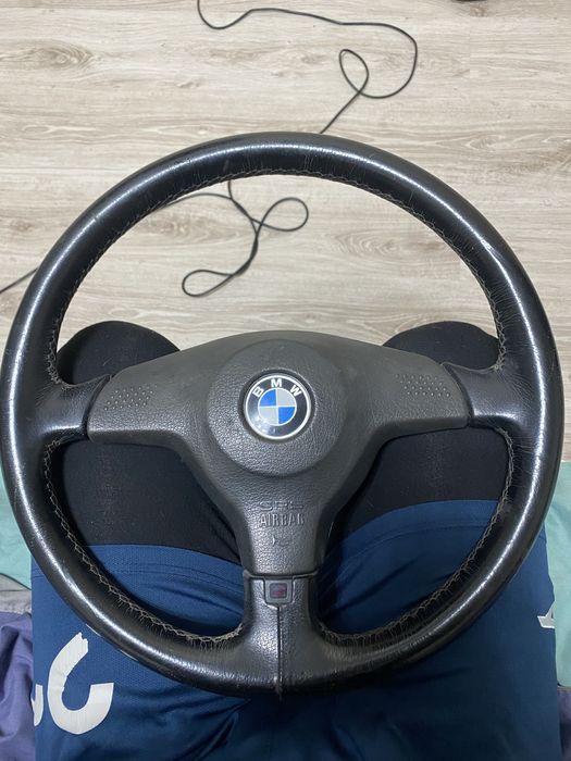 Руль бмв е36.