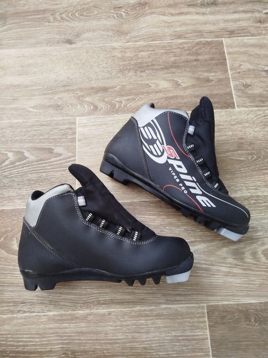 Лыжные детские ботинки 36 р.