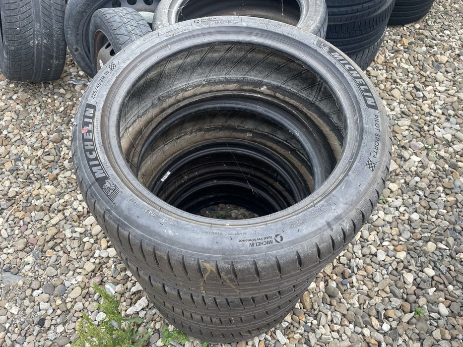Anvelope noi michelin 225 45 18