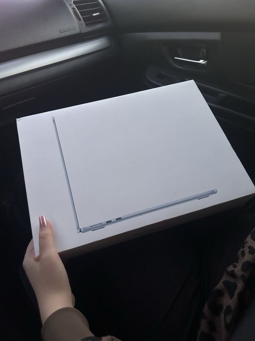 Macbook m4 16/256 новый