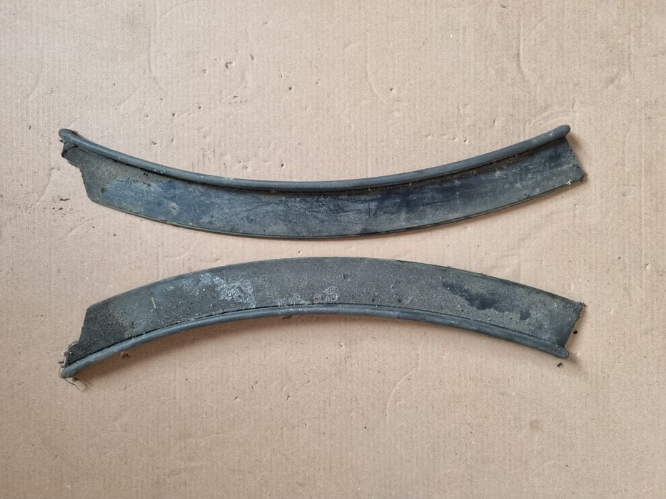 Bandou aripa spate Audi Q5 8R