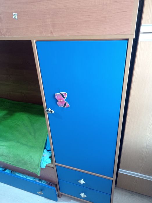 Мебель в детскую комнату