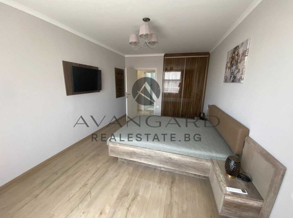 Продава се Тристаен апартамент в Пловдив, Център - 100 кв.м за 2180 €/кв.м - Снимка #5