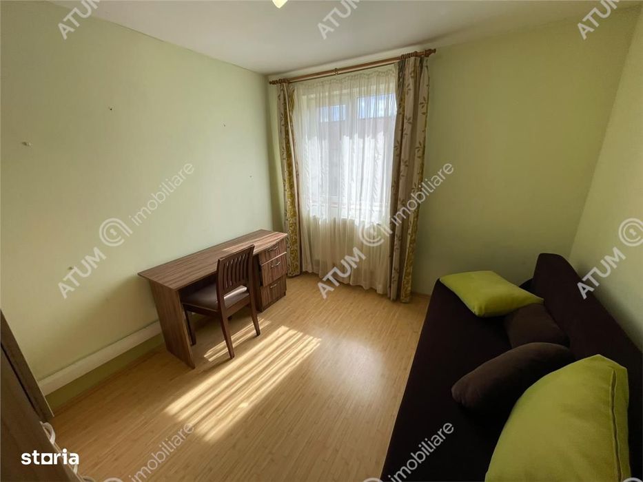 Apartament cu 3 camere balcon loc parcare zona Ciresica din Sibiu