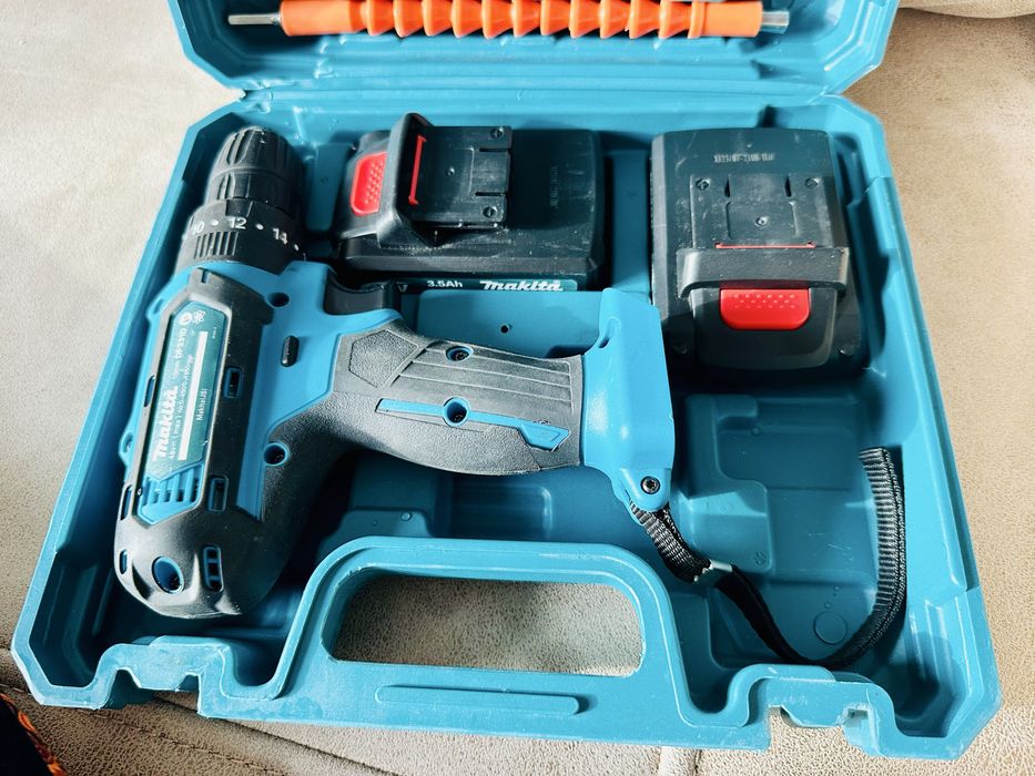 Шуруповёрт Макита