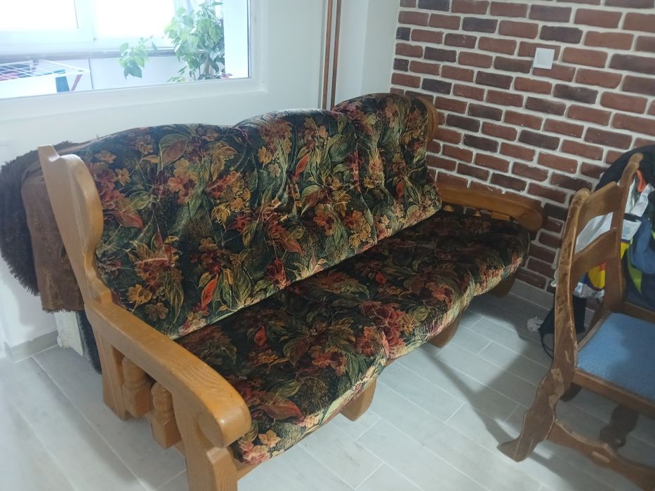 Set canapea și doua fotoli