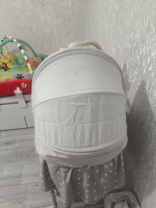 Колыбельная кроватка