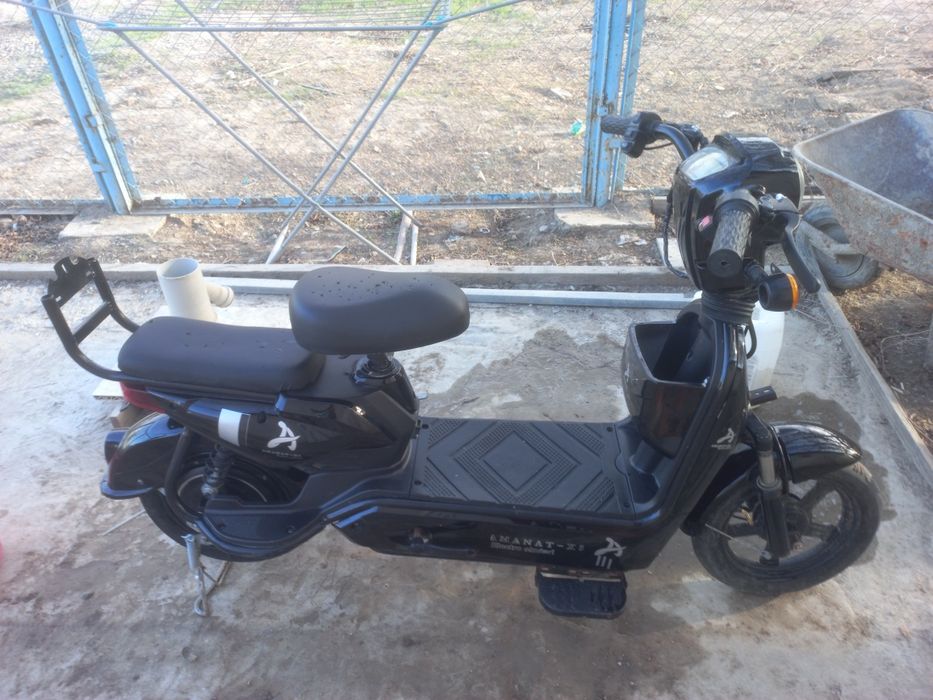 Скутер аманат х5