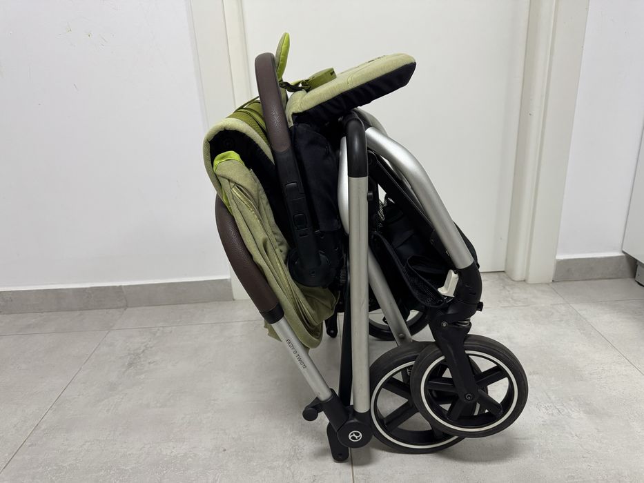 Carucior rotativ 360  Cybex Eezy S Twist+ 2 Silver Nature Green