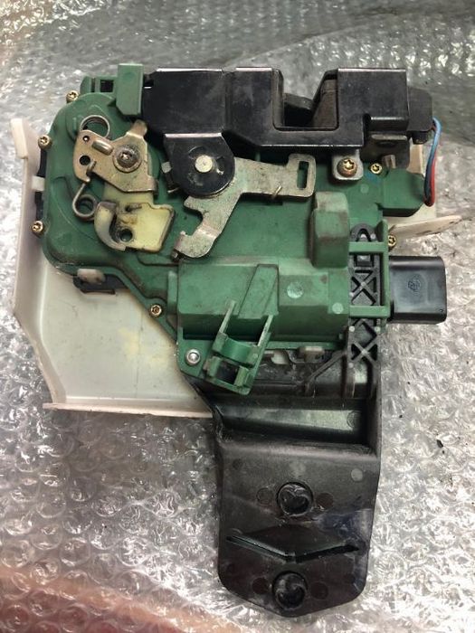 broasca dreapta fata skoda superb