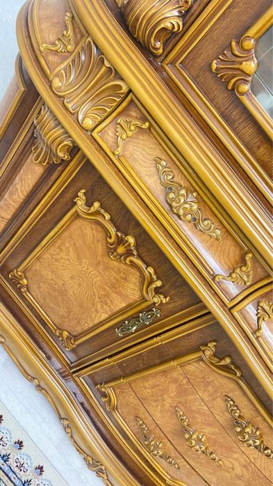 Продам сервант в отличном состоянии