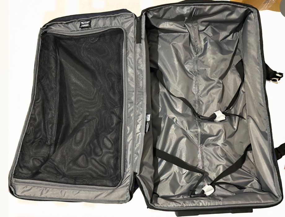 Голям куфар - Samsonite