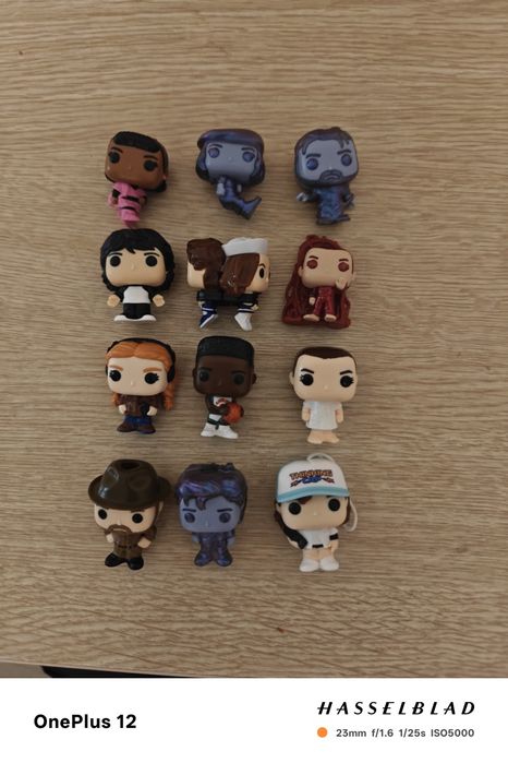 продаю фигурки осд