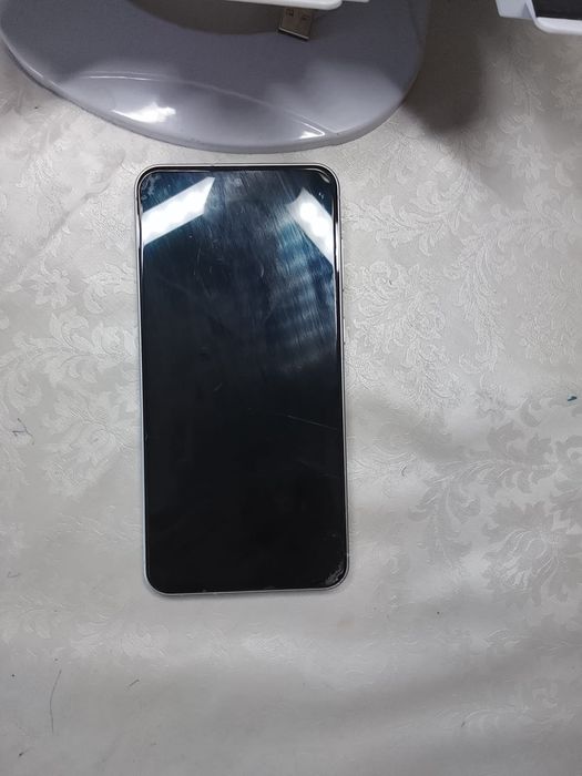 Продам или обменяюсь обмен только айфон