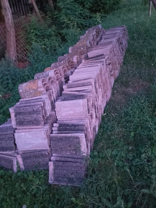 Vând țiglă de beton