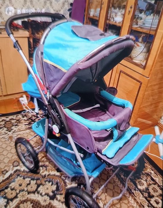 Срочно продам коляску