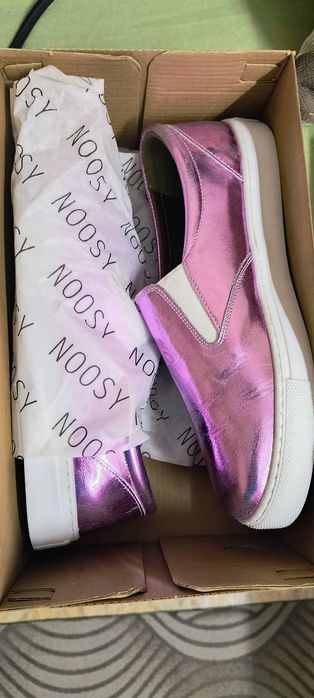 Дамски кецове естествена кожа