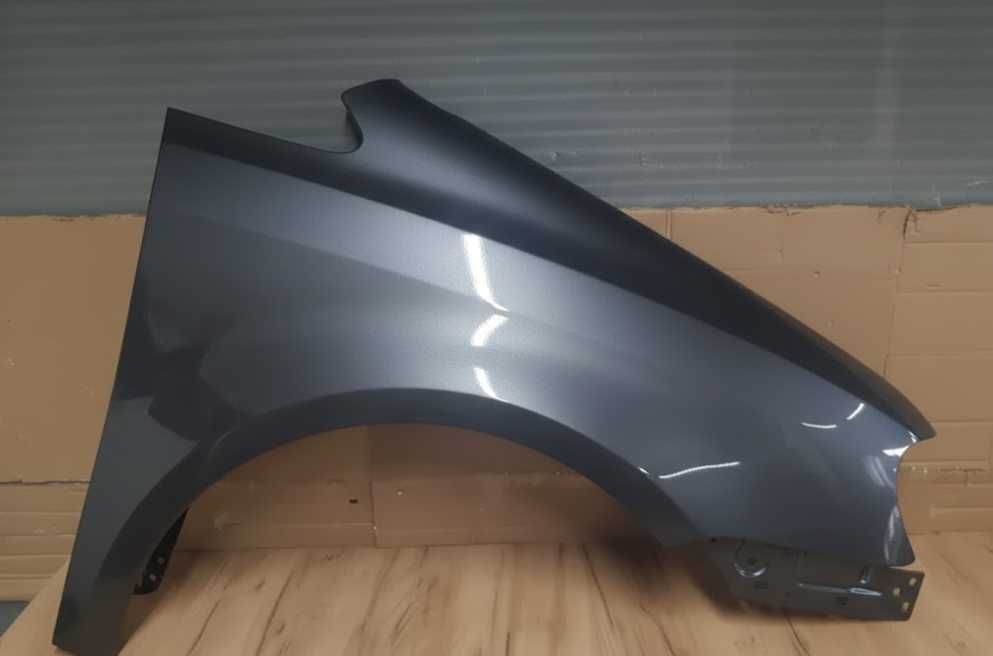 Aripa Fata Dreapta VW Touran An 2003-2006 (LA7T (Gri Inchis))