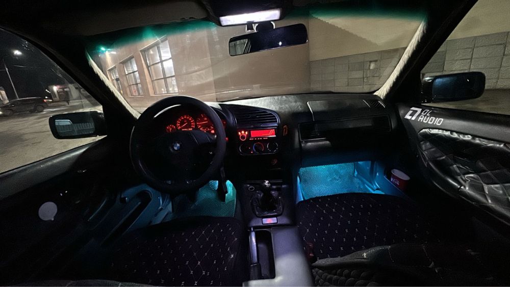 Продам BMW E36 в хорошем состоянее