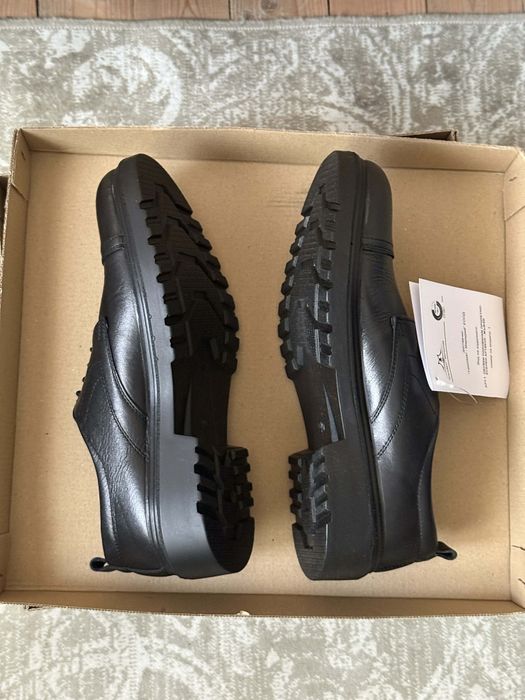 Продавам Български мъжки обувки