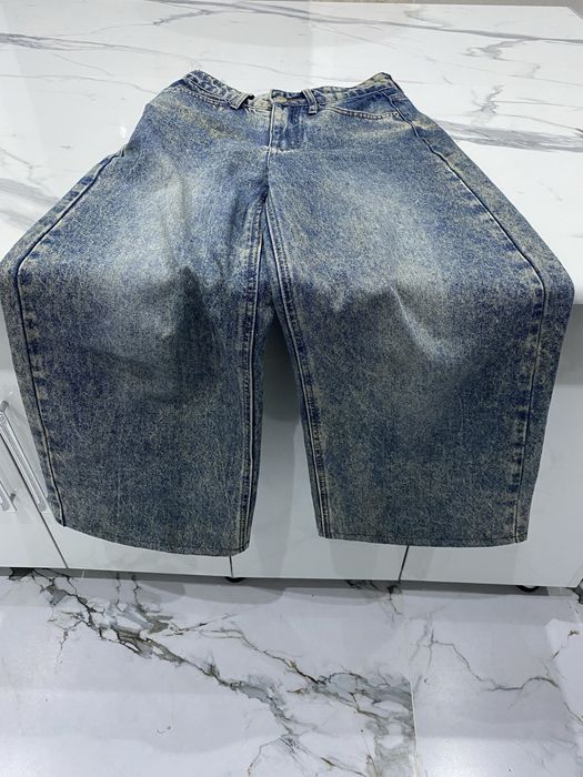 джинсы новые почти 3 4 раза надевала