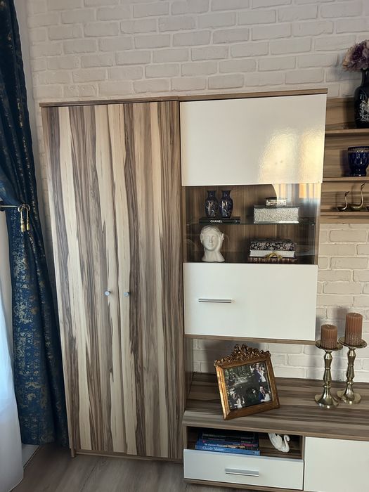 Mobila de living/sufragerie