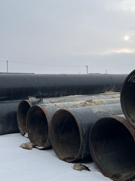 Продаю стальные трубы 1020 мм, б/у